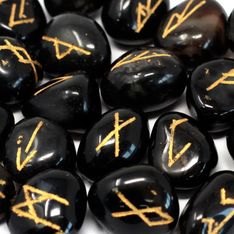Indian Runes in Pouch - Nero Onyx
