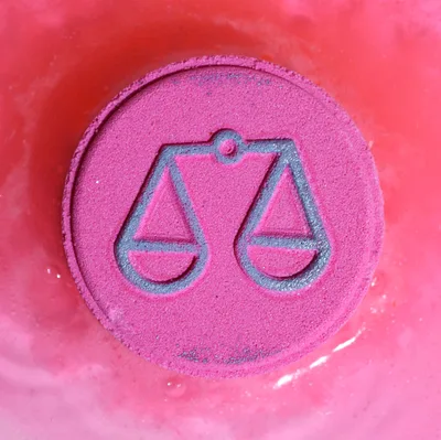 Set of Zodiac Bagno Fizzers with Horoscope - Libra