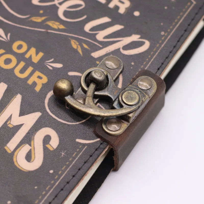 Leather Printed Notebook – Never Give Up On Your Dreams 17.8×12.7 cm — foto 3