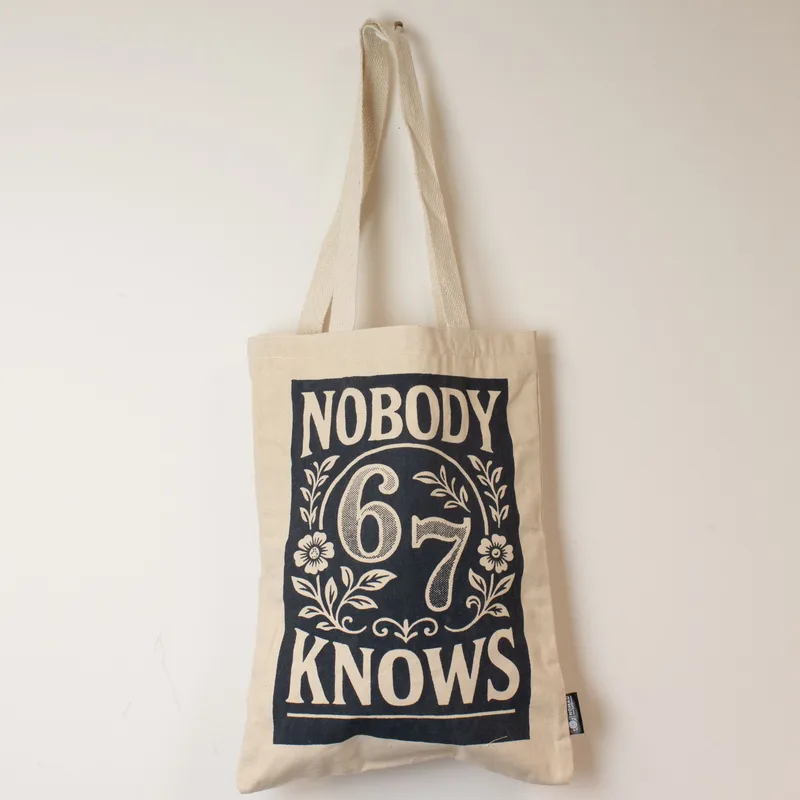 Nomad Sari Iconic Toni Tote Bag - Nobody Knows 67 - Naturale 10oz — foto 2