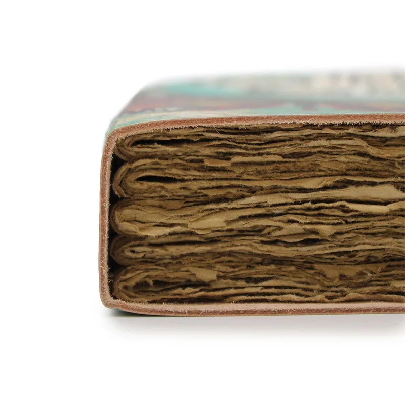 Leather "Never Hide Your Wings" Deckle-edge Notebook — foto 1