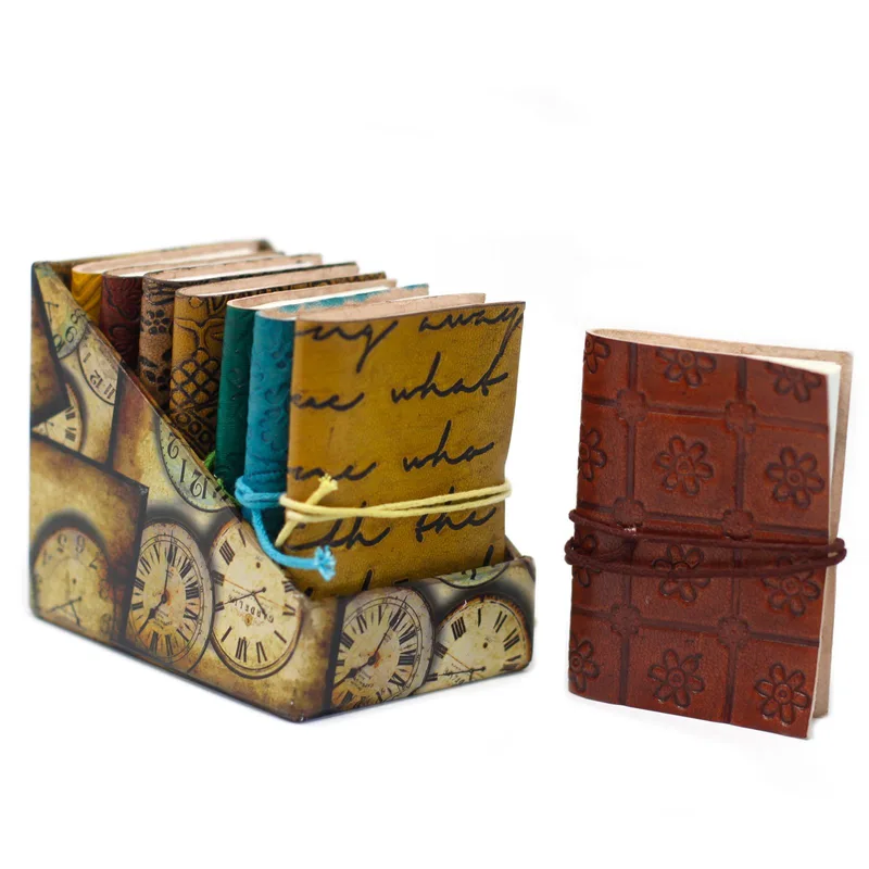 Mini Assorted Leather Notebook (10x7.5 cm) - 1 piece — foto 2