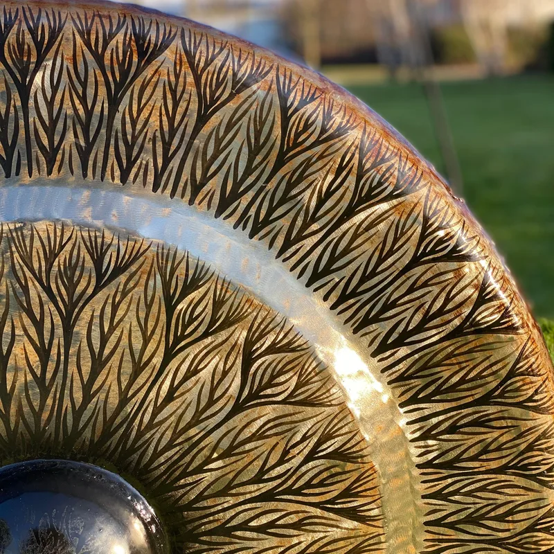 Large Gong in Brown Antique Stand - 80cm - Nero - pattern