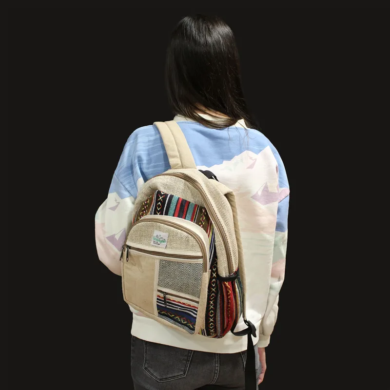 Small Hemp Backpack - Zig Zag Zips Style — foto 2