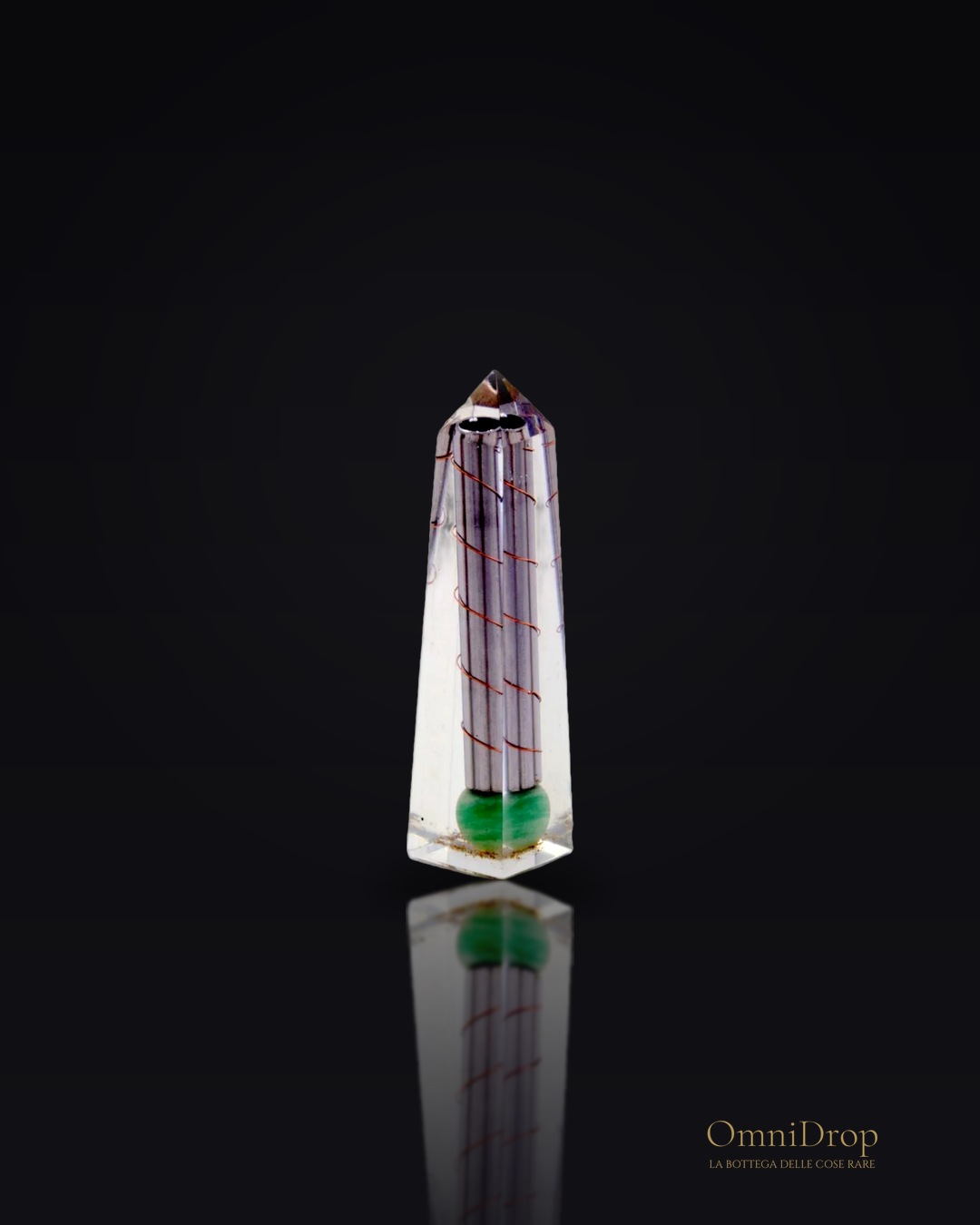 Obelisco di orgonite in aventurina verde, per armonizzare energia e protezione