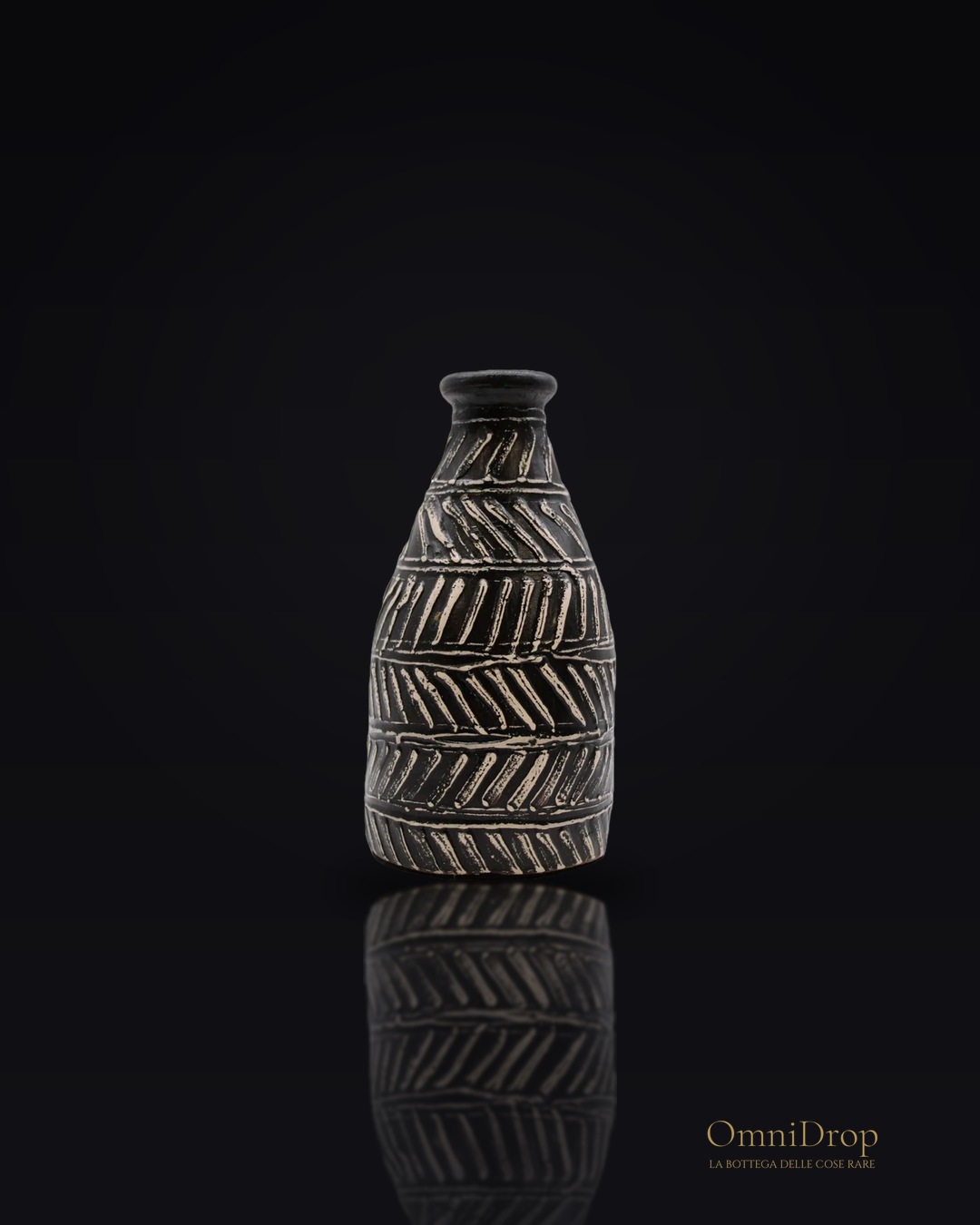 Vaso a cono greco in cioccolato, per dare carattere alla stanza