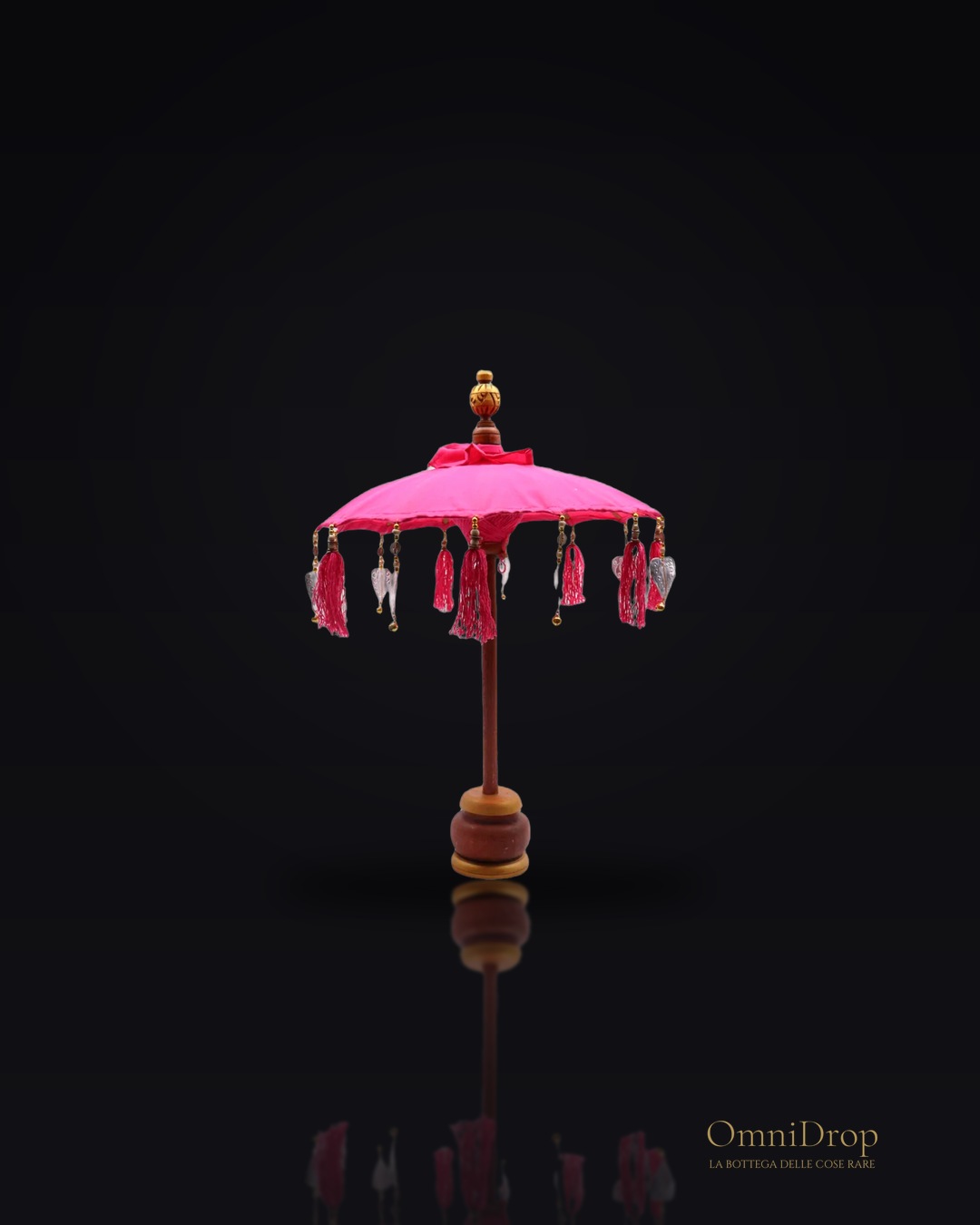 Parasole in cotone rosa, per ambienti esotici