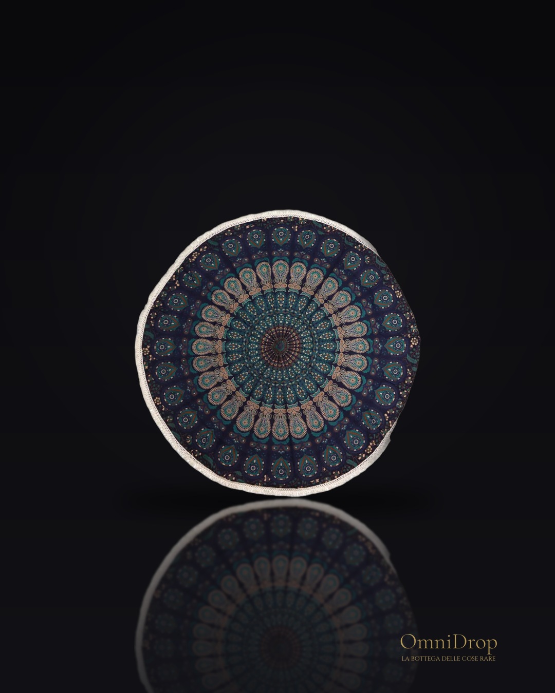 Mandala rotondo in cotone blu pavone, per dare un tocco di eleganza alla tua stanza