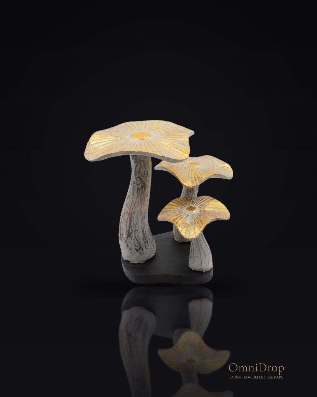 Arredo decorativo a forma di fungo dorato bianco in resina, per un tocco di luce e natura in casa, per dare carattere a