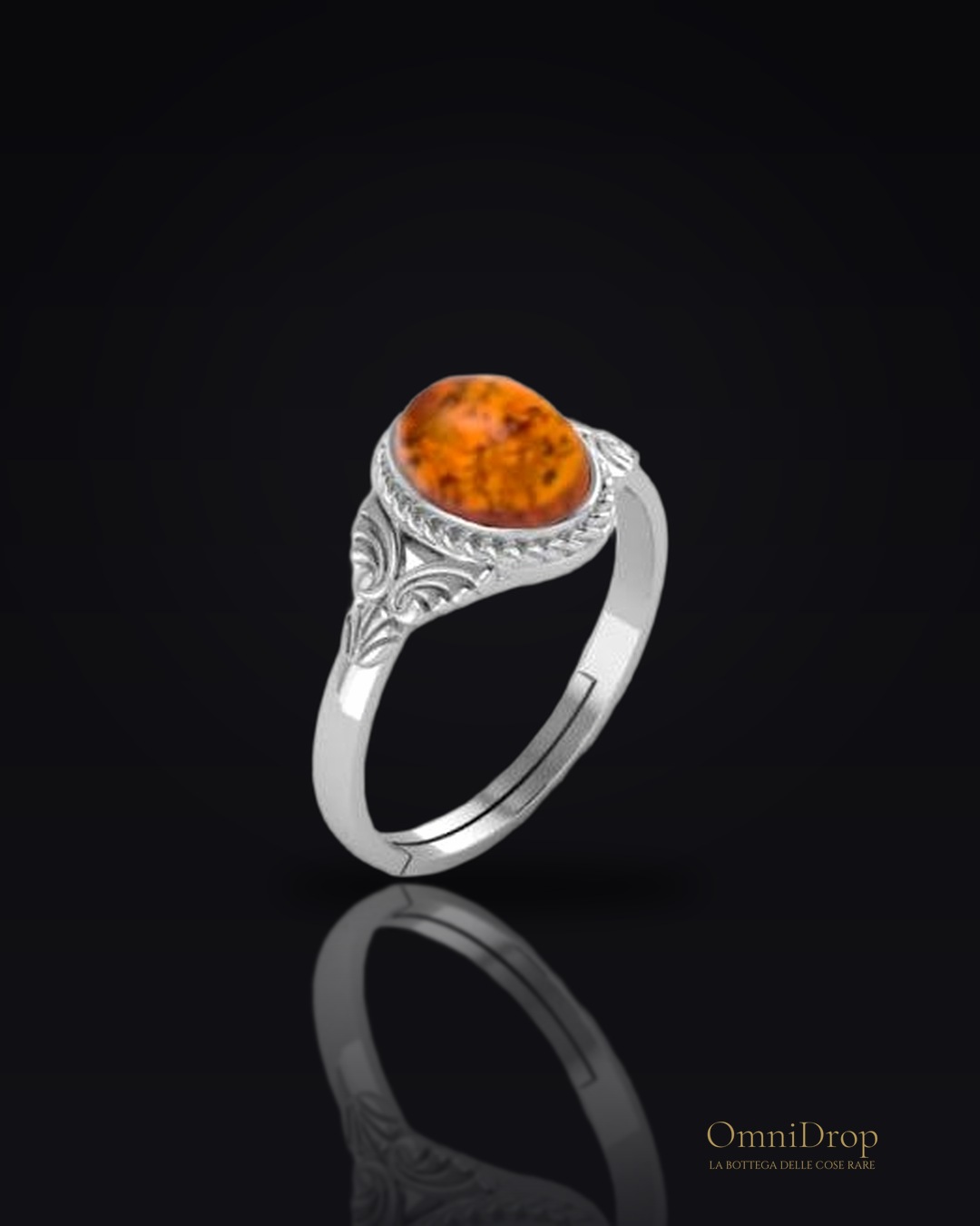 Anello con ambra del Mar Baltico su argento invecchiato 925, per portare con te la serenità della natura