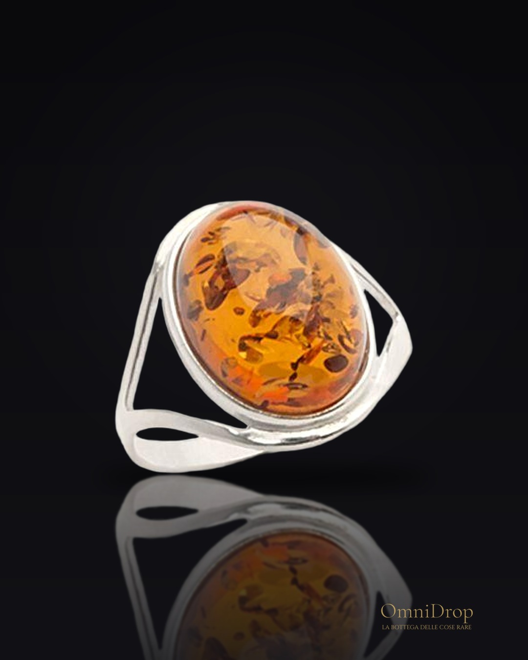 Anello pietra ambra cognac, per portare il sole dentro il pollice