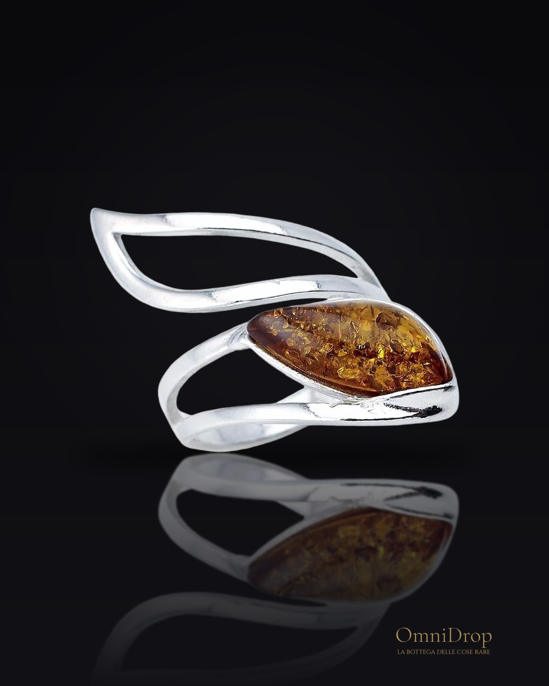 Anello di ambra della navetta del Mar Baltico in argento rodiato, per evocare il ricordo della tua terra d'origine