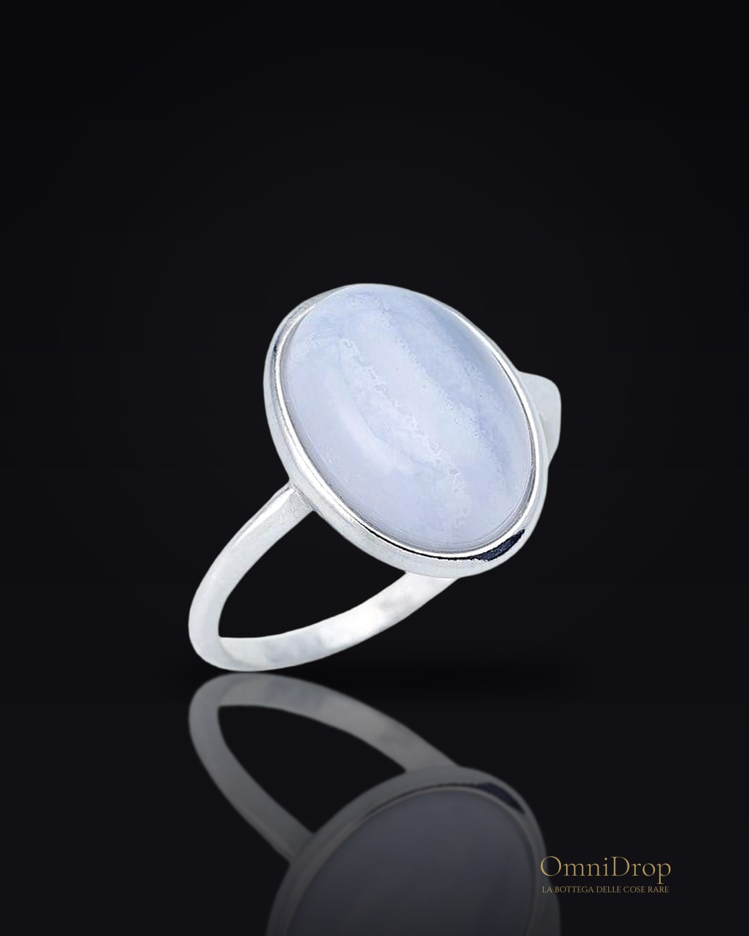 Anello agata laccio blu, per portare la serenità