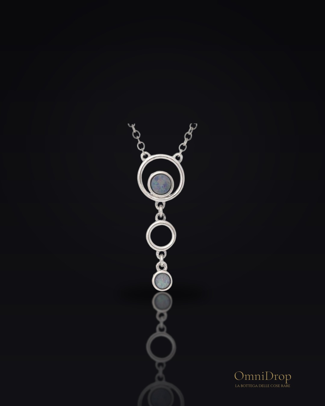 Collana opale blu, per trasportare la profondità del mare