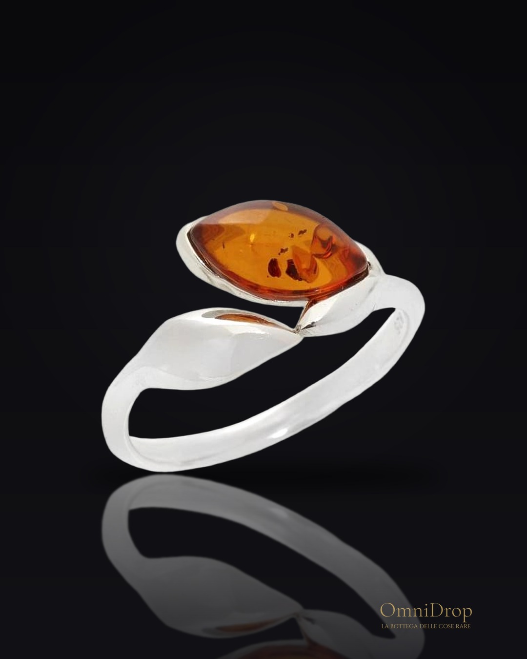 Anello ambra cognac Mar Baltico, per portare l'essenza del mare