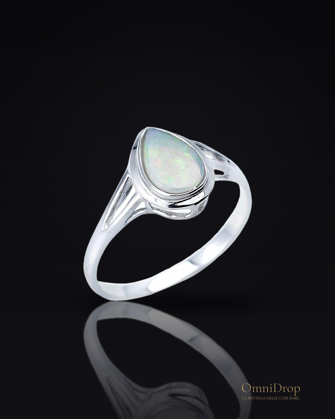 Anello opale bianco, per affacciarti sulla natura