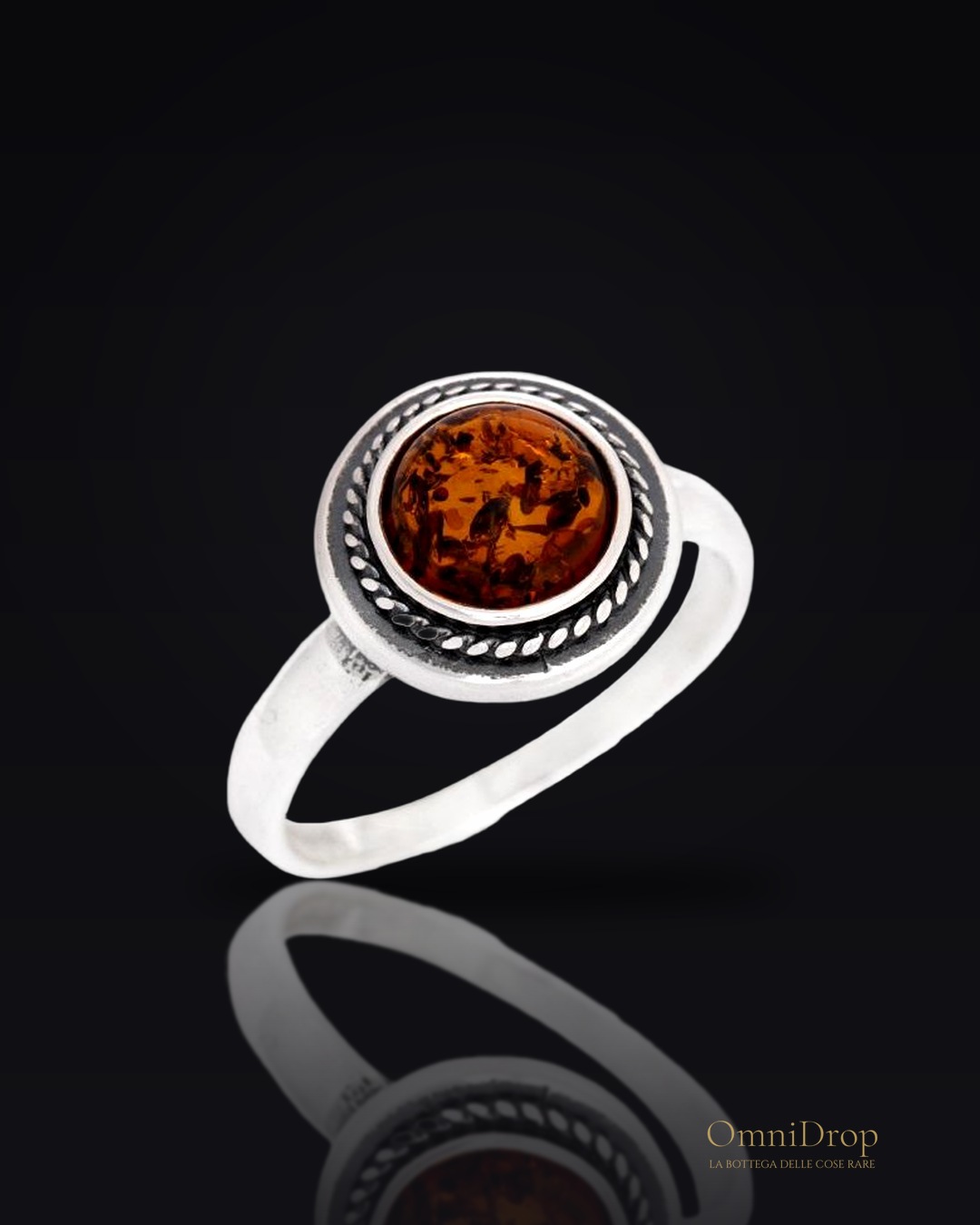 Anello ambra cognac, per custodire i tuoi ricordi