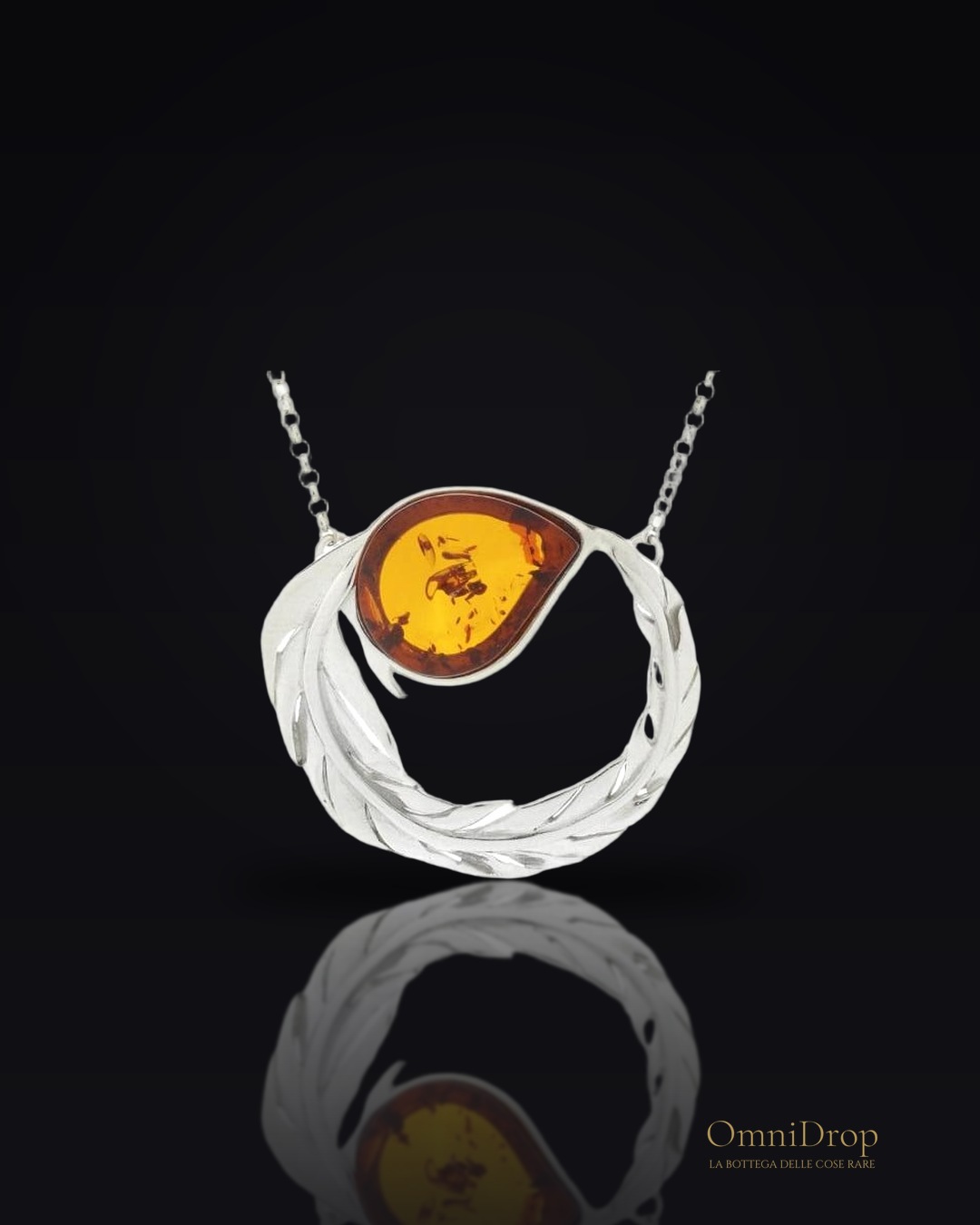 Collana in argento e ambra cognac, per illuminare ogni tuo gesto