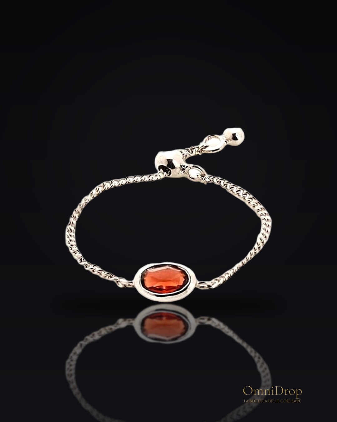 Anello ovale regolabile con granato rosso, per portare l'amore nel cuore