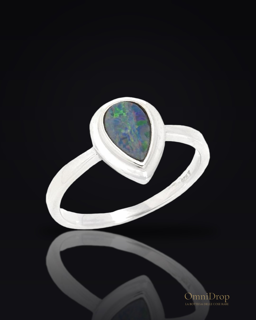 Anello opale blu, per ospitare i tuoi sogni
