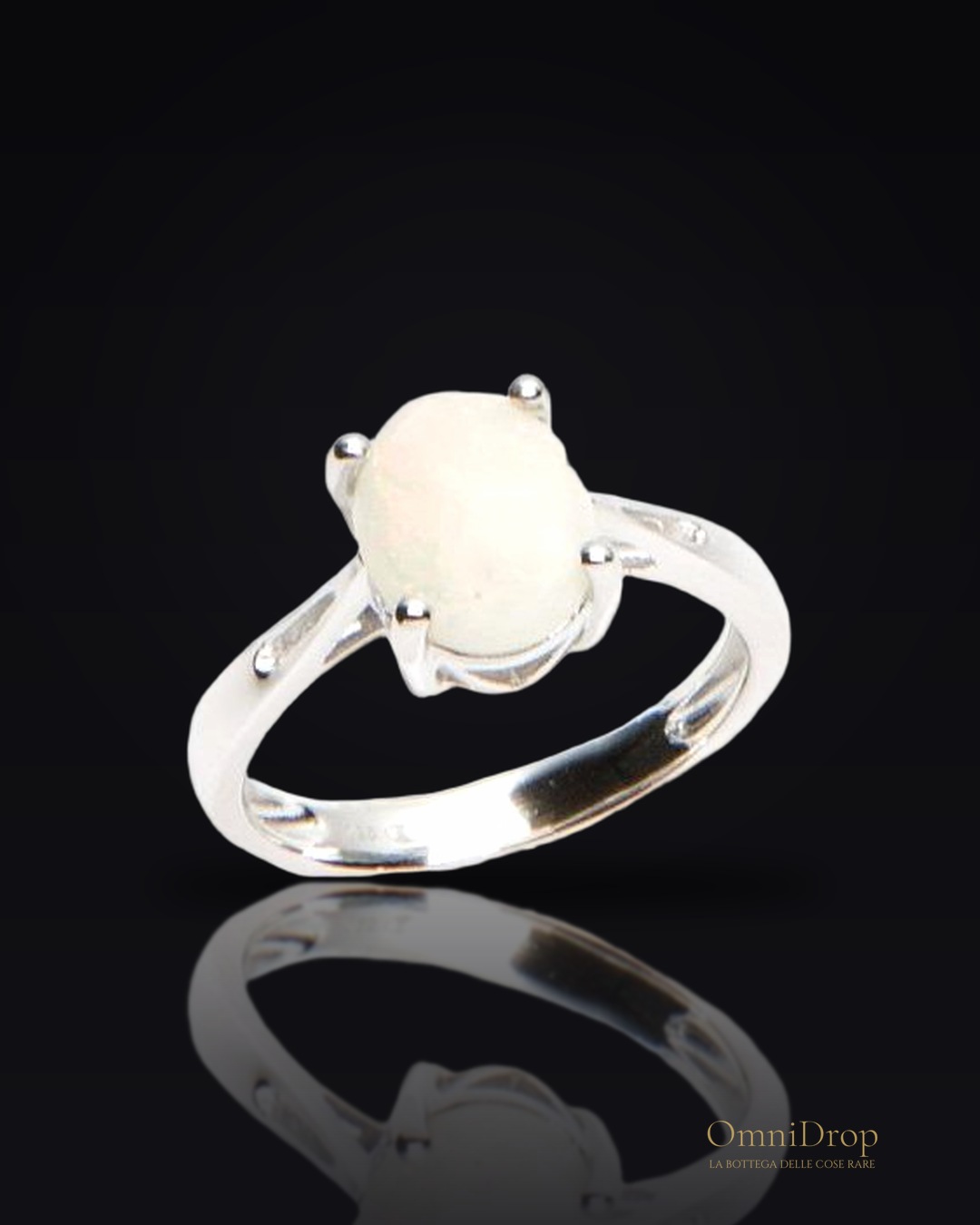 Anello opale bianco australiano ovale, per racchiudere la luce del giorno