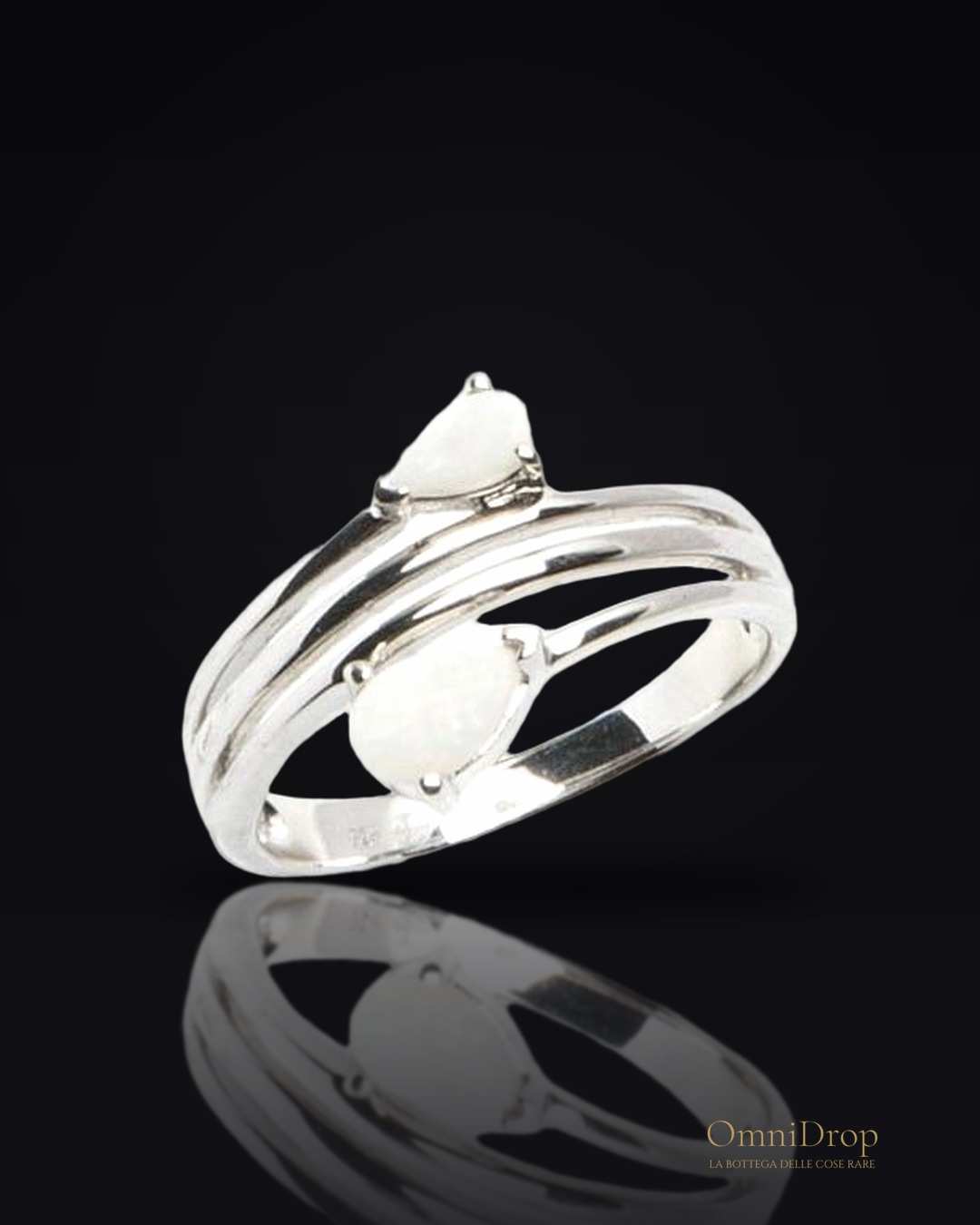 Anello opale bianco, per racchiudere l'essenza della natura