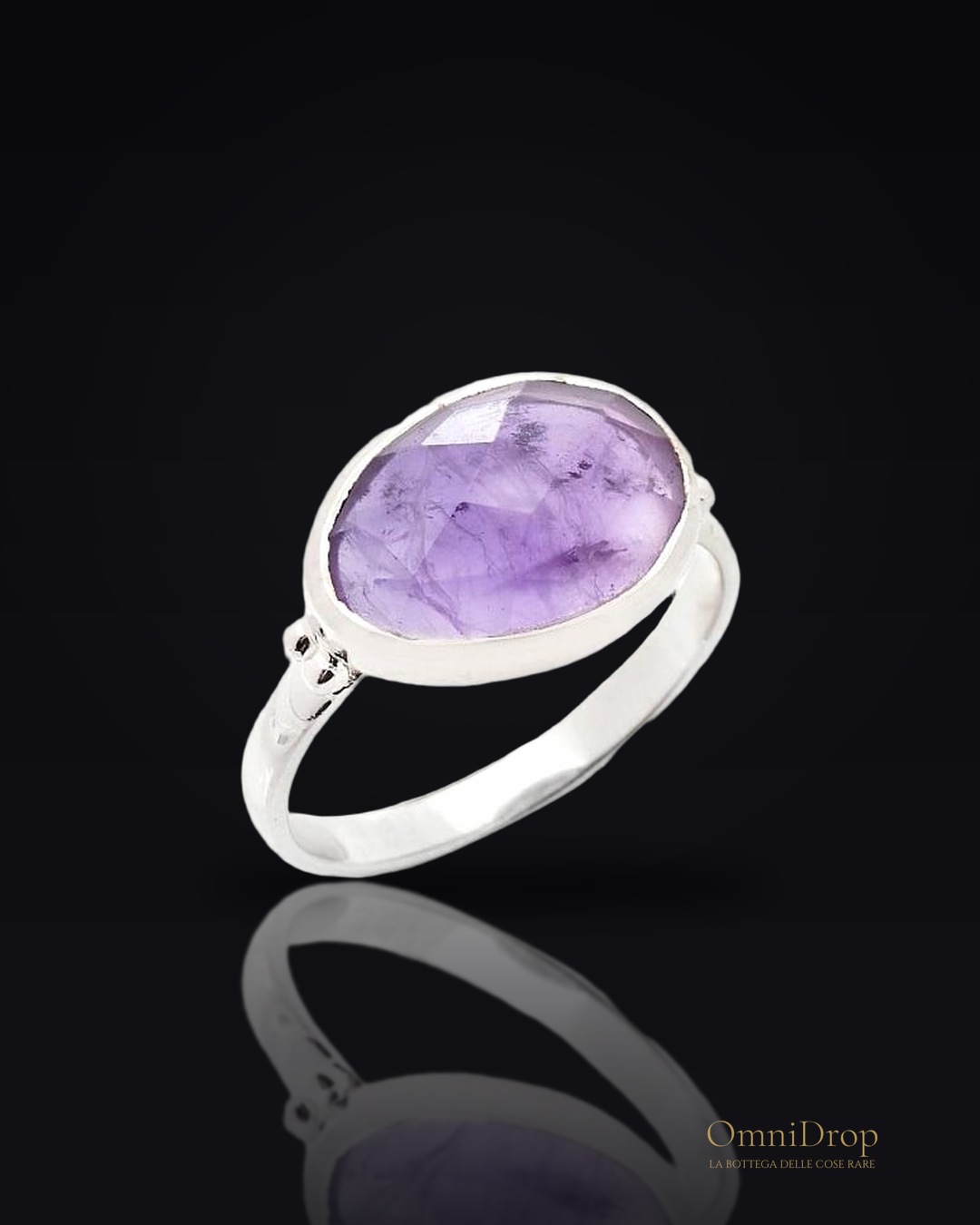 Anello ametista viola, per incarnare la passione