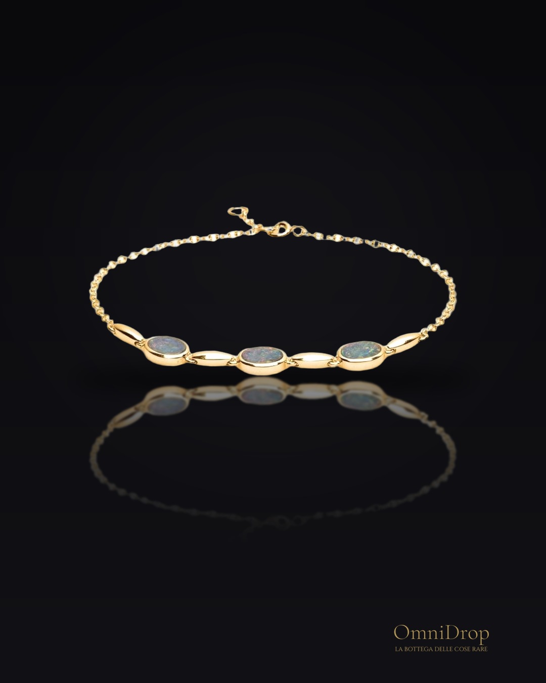 Bracciale in argento 925 con opale blu ovale, per custodire la tua serenità