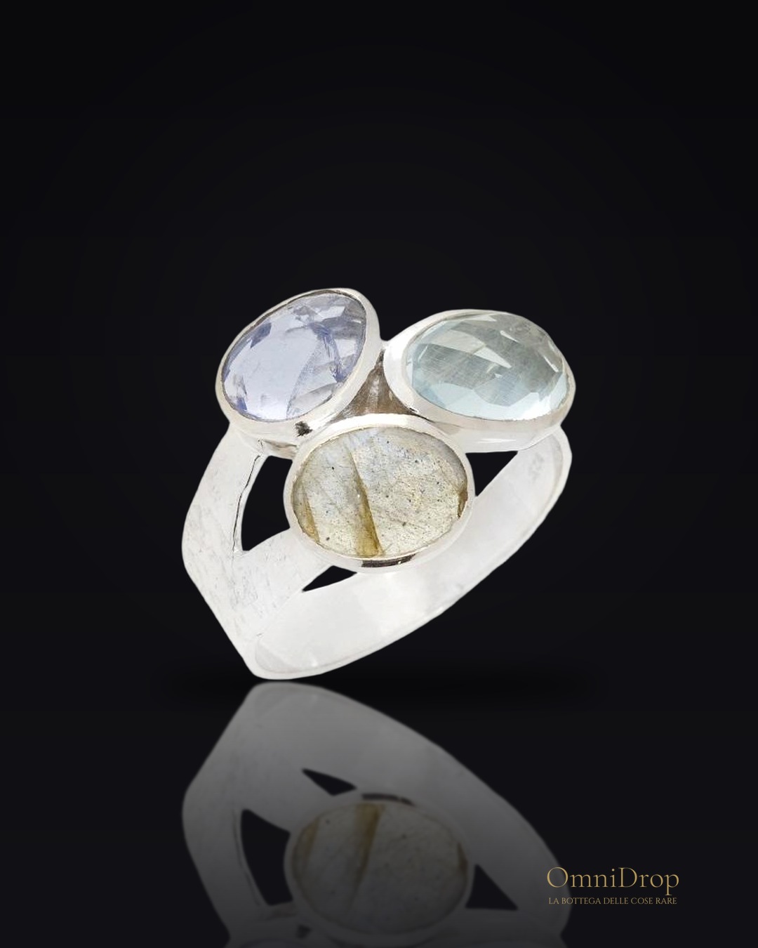 Anello multicolor pietre naturali, per esprimere la tua essenza