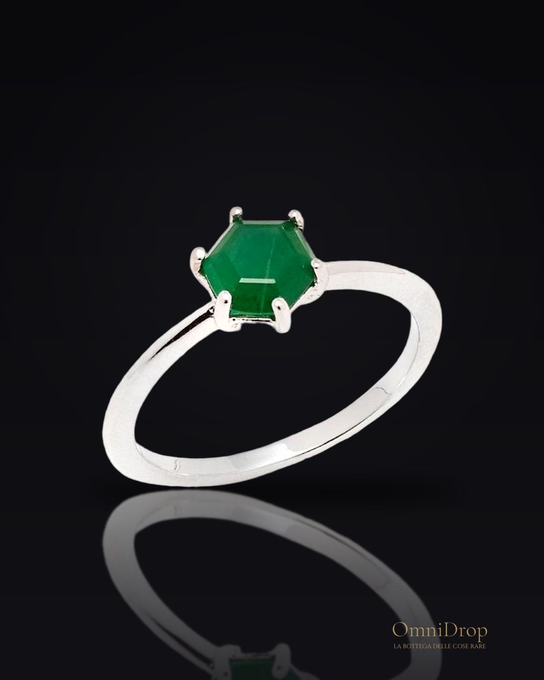 Anello avventurina verde, per evocare viaggi intramondani
