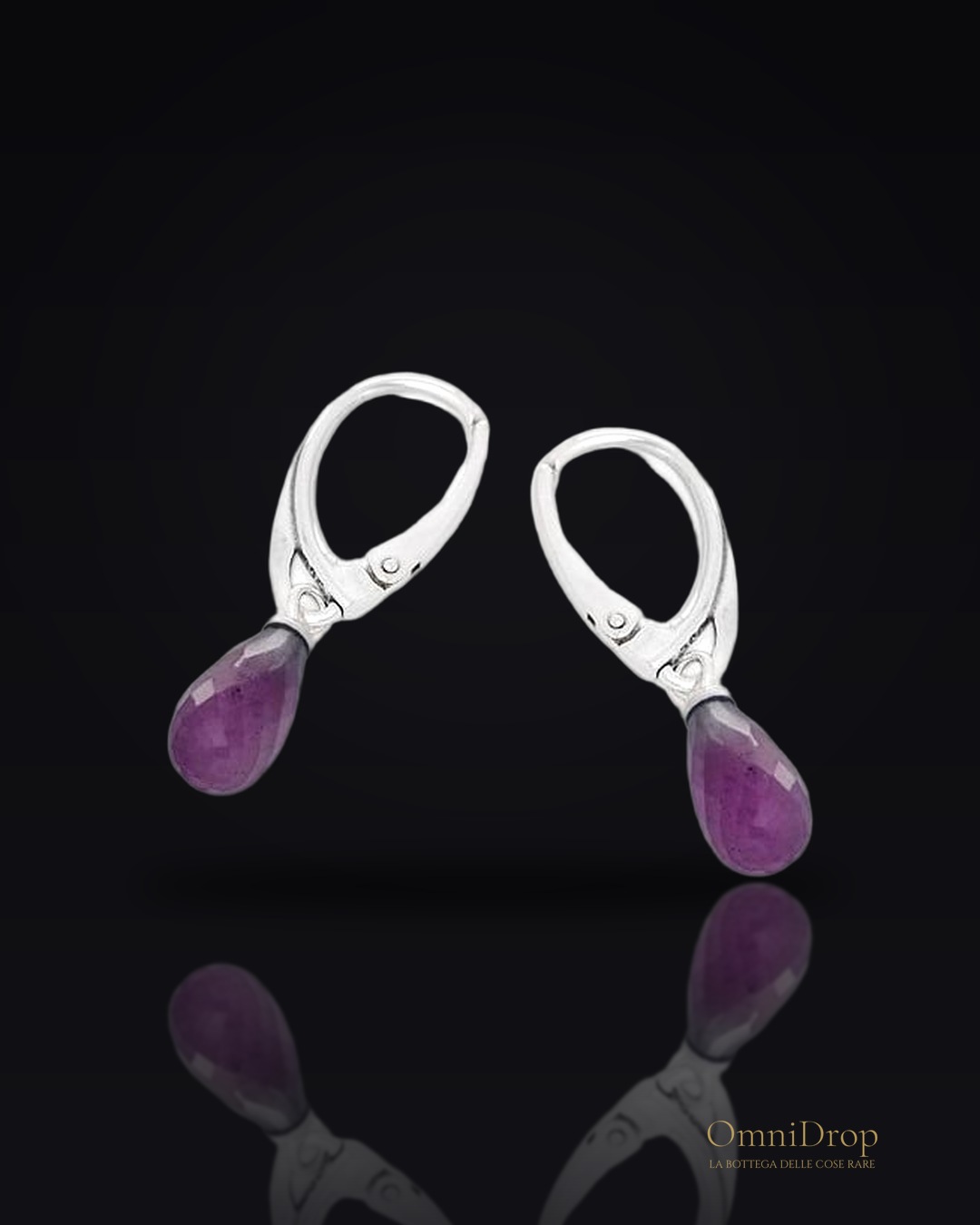 Orecchini di ametista viola in argento rodiato, per ricordare la tua luce interiore