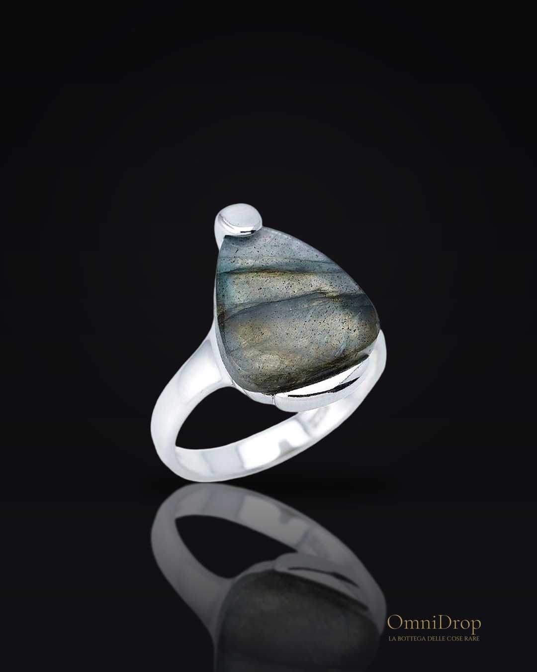 Anello Labradorite Multicolore, Per illuminare la tua esistenza