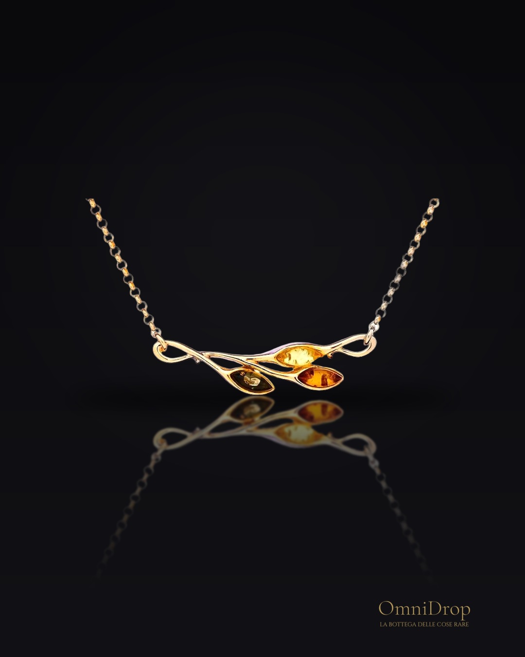 Collana di ambra multicolore in argento dorato 925, per custodire la tua luce interiore