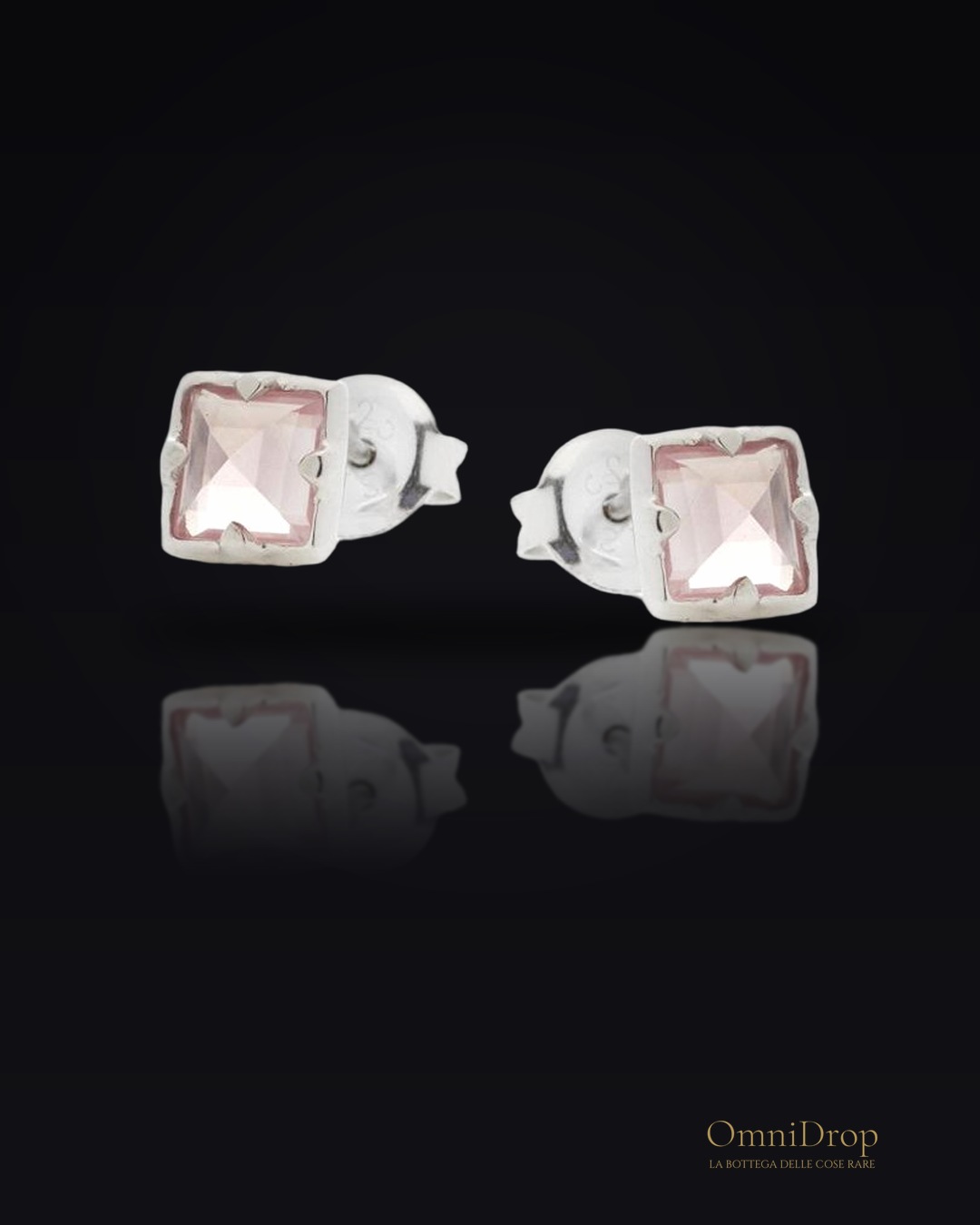 Orecchini in argento 925 rodiato con quarzo rosa naturale, per custodire l’amore di sé