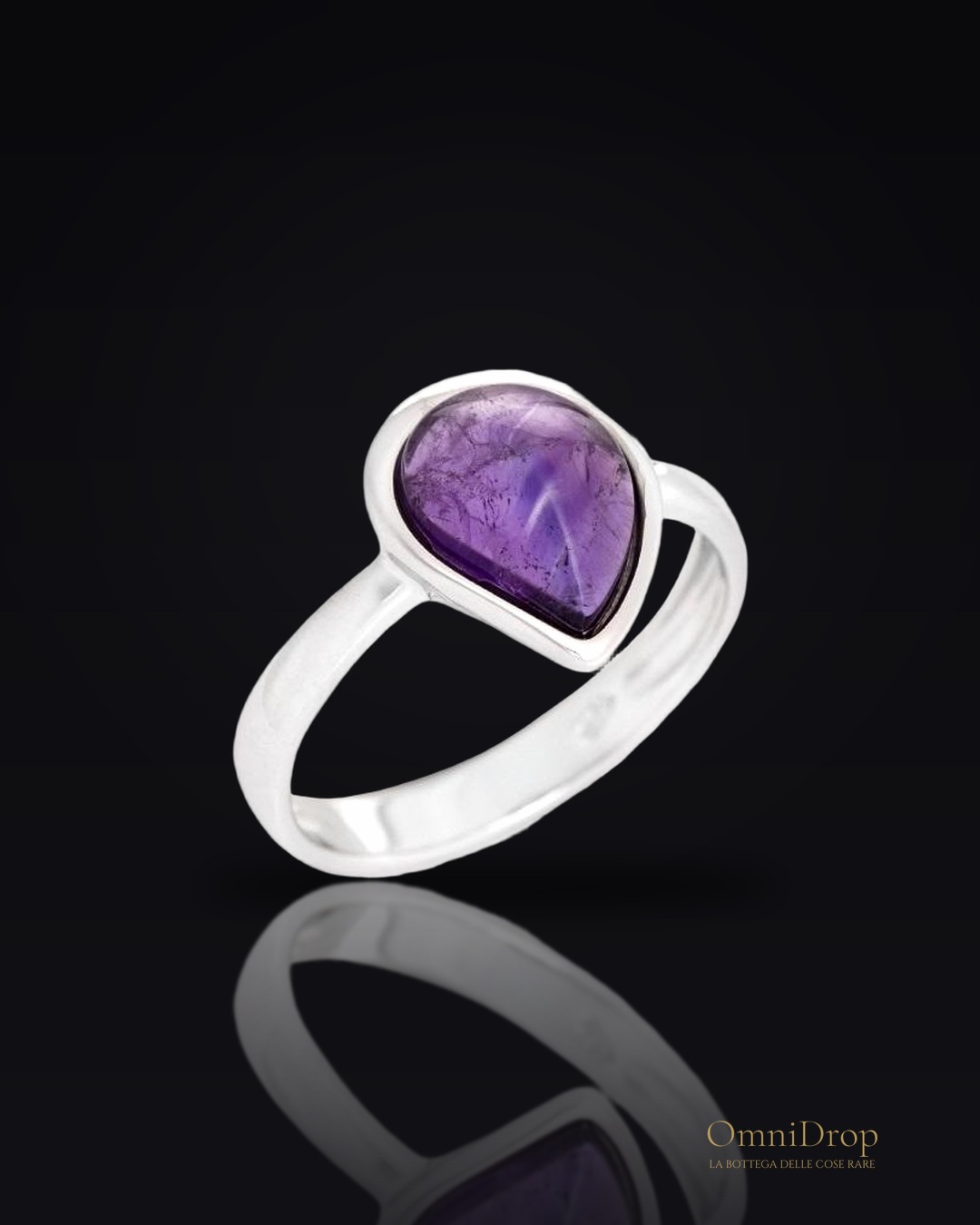 Anello in argento 925 rodiato con ametista viola naturale, per accendere