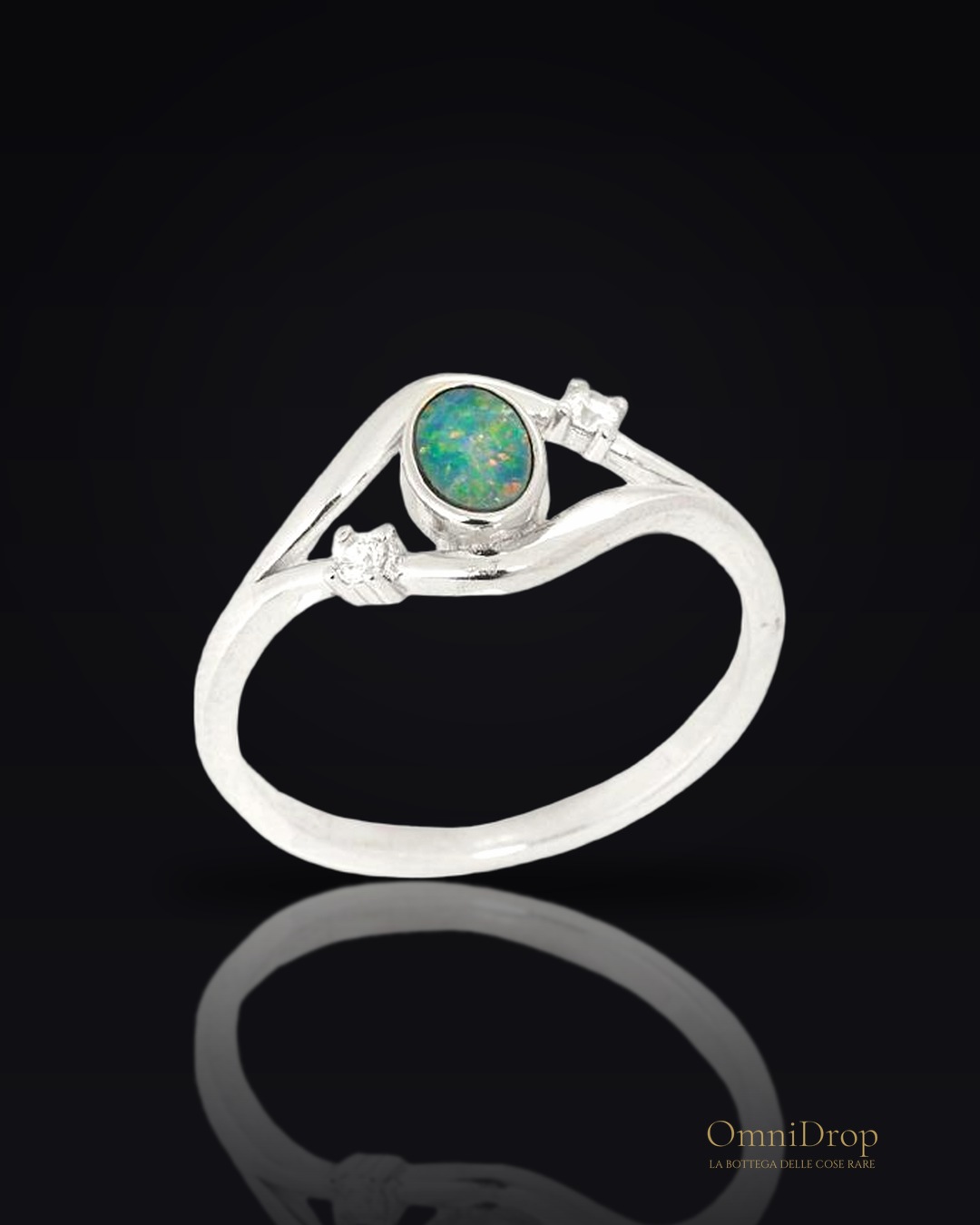 Anello opale e zirconio, per abbracciare la natura