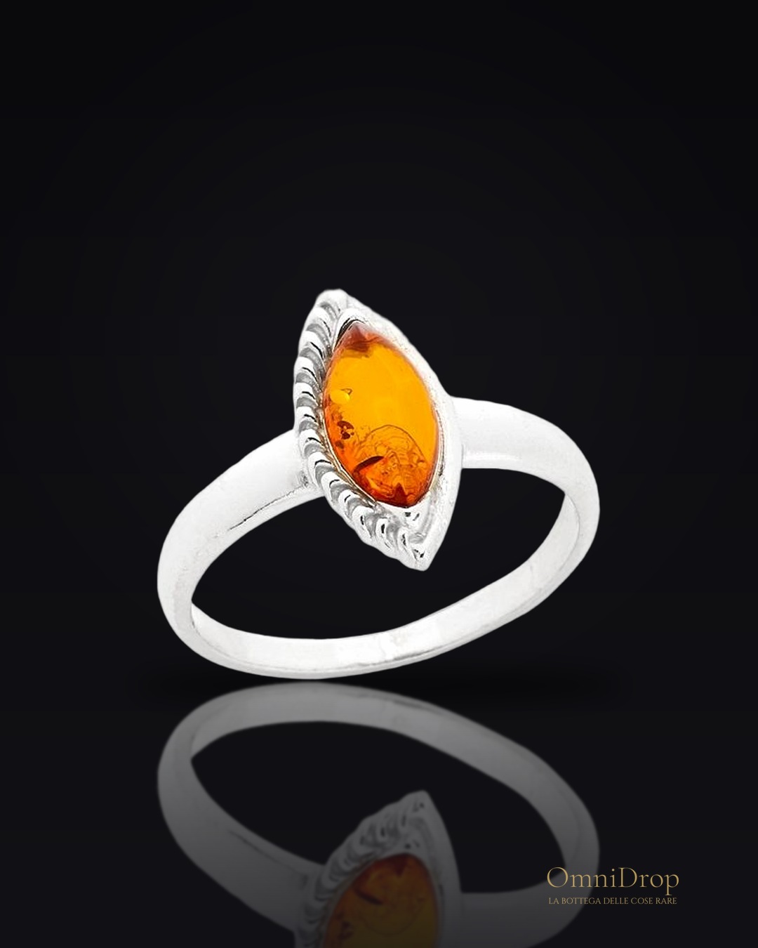 Anello occhio ambra cognac, per evocare ricordi dolci