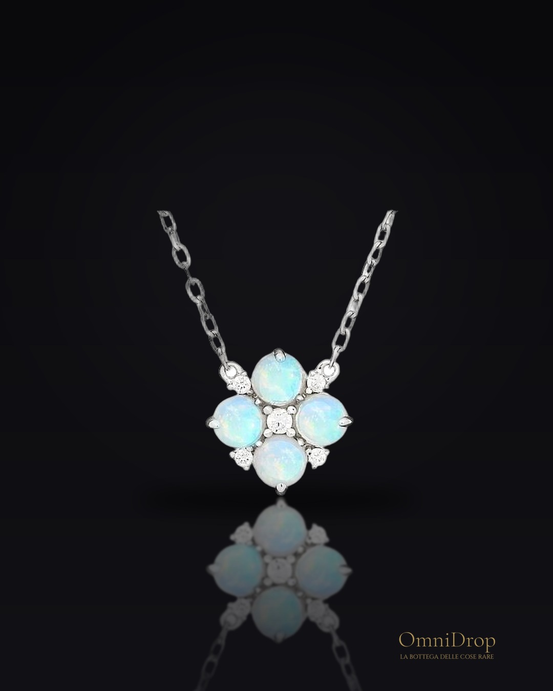 Collana opale bianco, per racchiudere la purezza