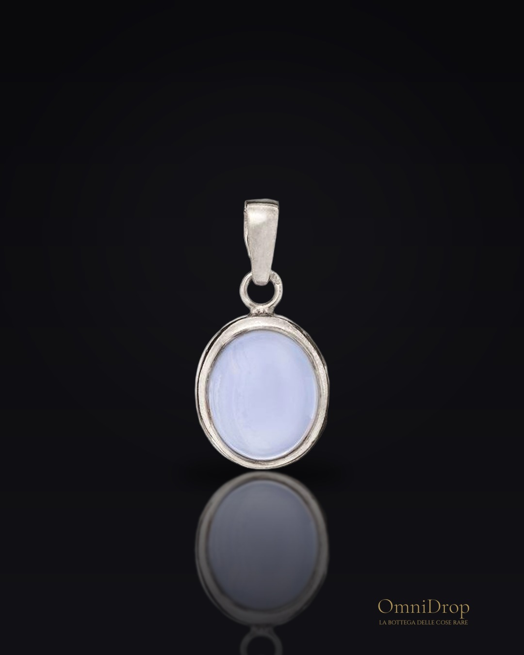 Ciondolo in agata blue lace blu ovale naturale, in argento rodiato 925, 10x12 mm